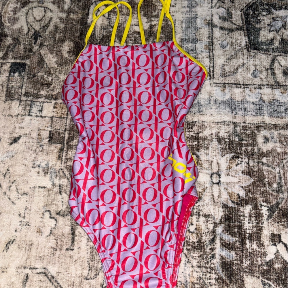 alex x gretchen walsh sporti suit!!